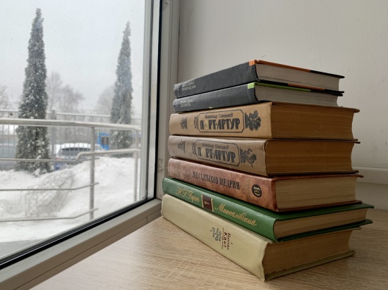 Марушкинское присоединилось к Общероссийской акции "Дарите книги с любовью-2022"