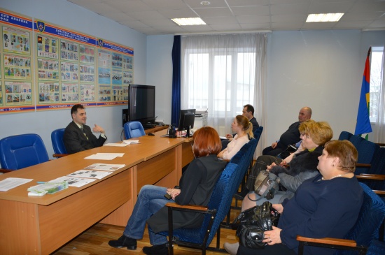 Глава администрации и общественные советники поселения обсудили подготовку к новогодним праздникам